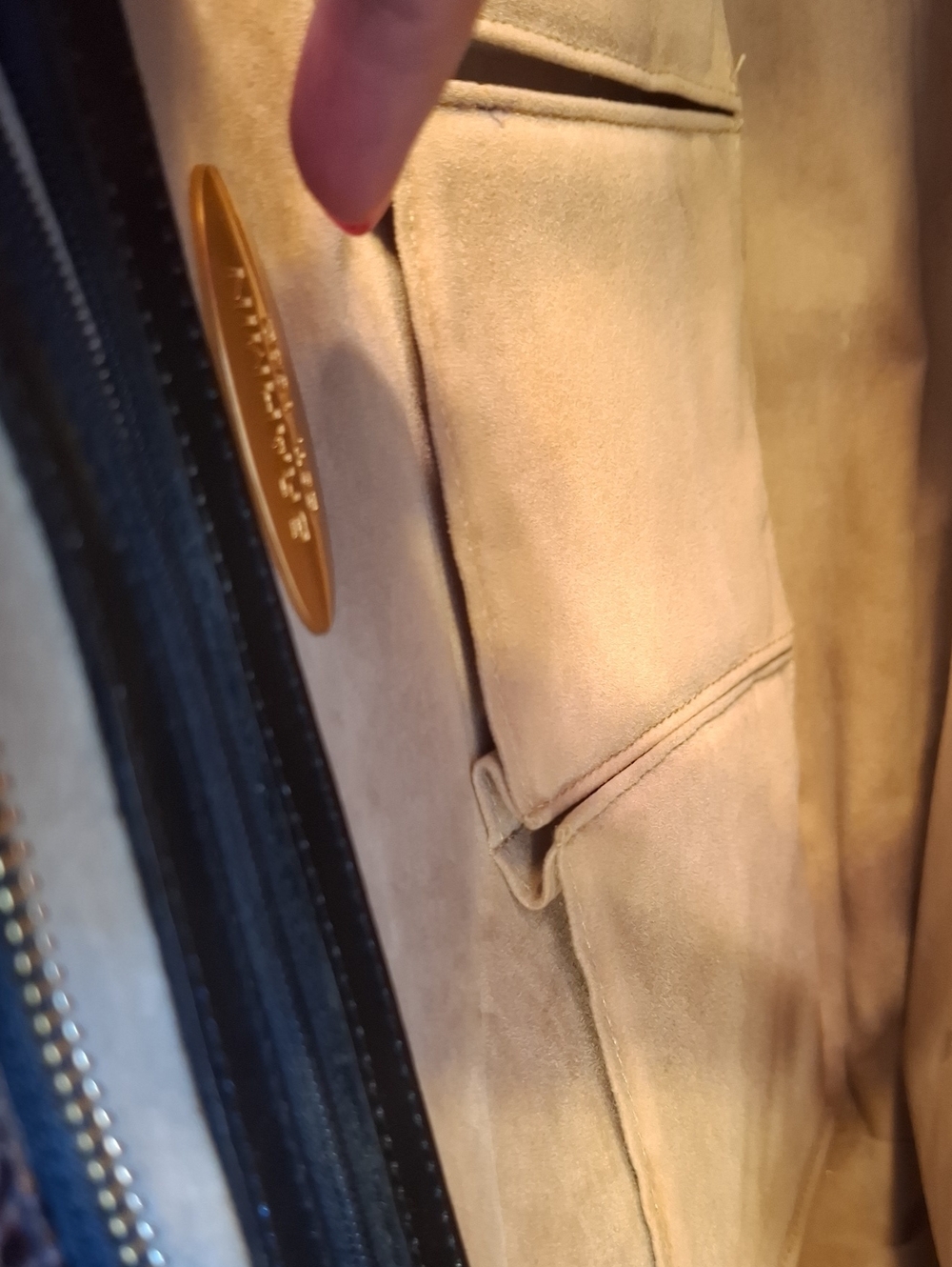 BRAHMIN Black Satchel with Brown Croc-Embossed Trim and Gold Hardware - Picture 7 of 9